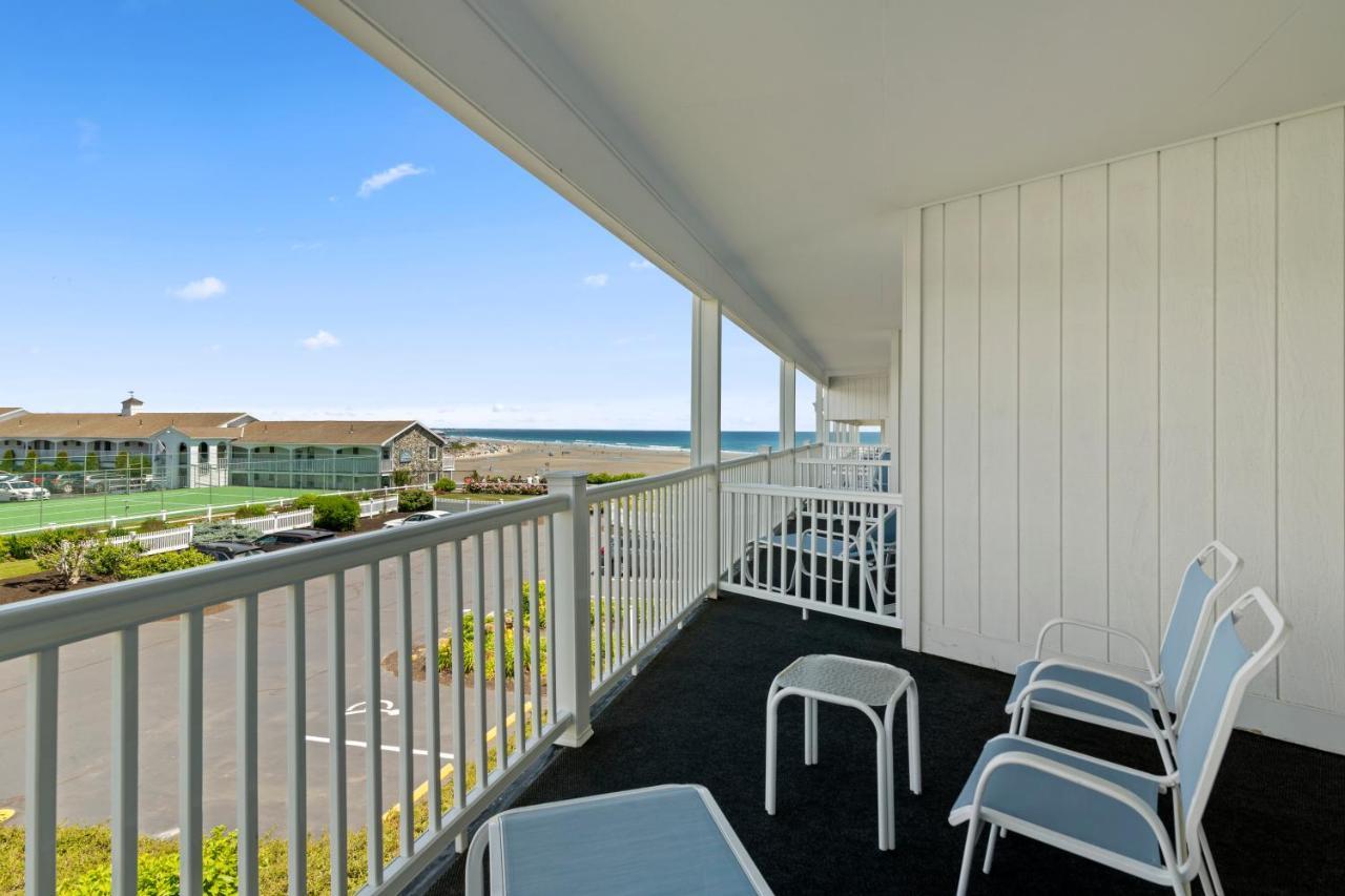 أوجونكويت The Sparhawk Oceanfront Resort المظهر الخارجي الصورة