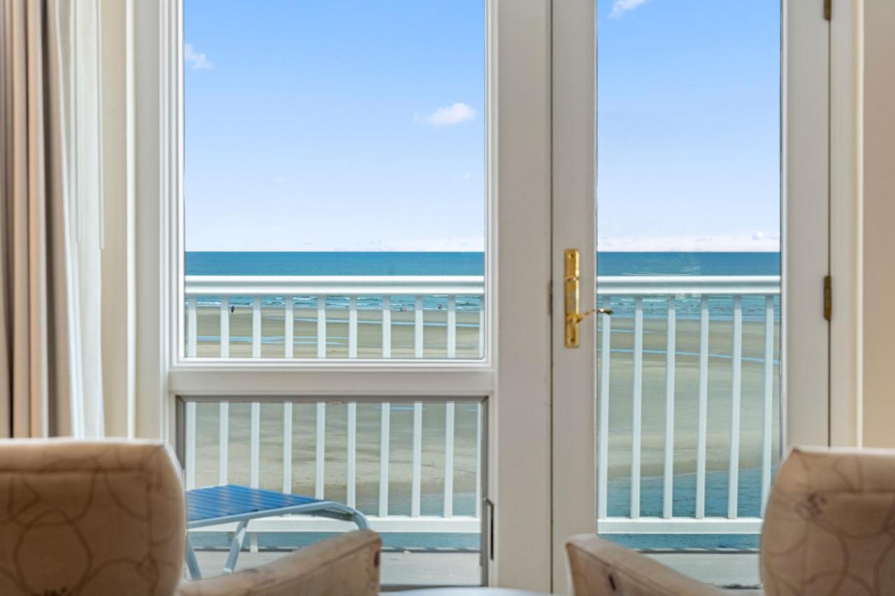 أوجونكويت The Sparhawk Oceanfront Resort المظهر الخارجي الصورة